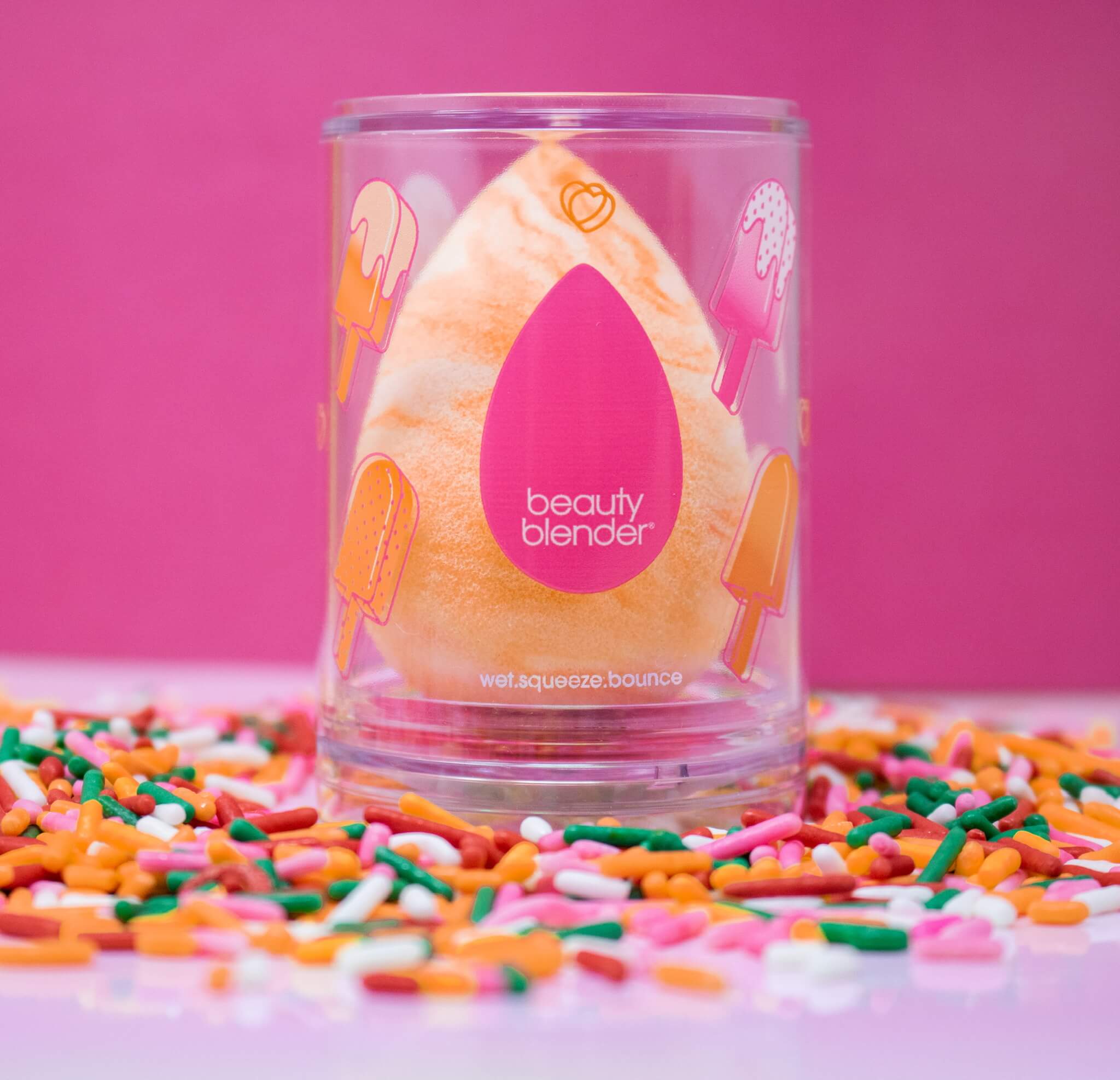 BEAUTYBLENDER® DREAM SWIRL Makeup Sponge